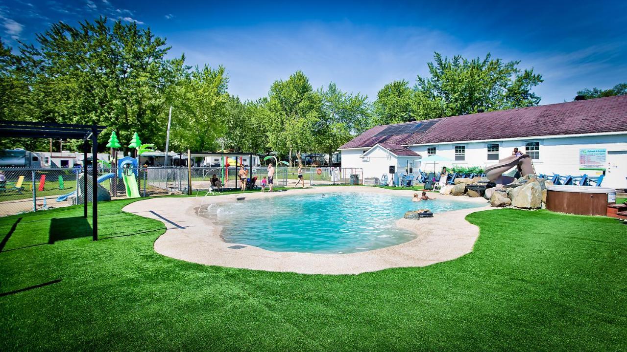 Auberge Papillon Lune Richmond Buitenkant foto