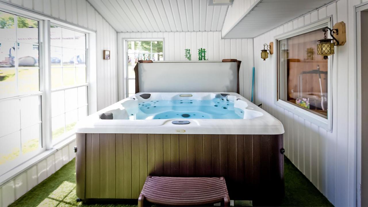 Auberge Papillon Lune Richmond Buitenkant foto