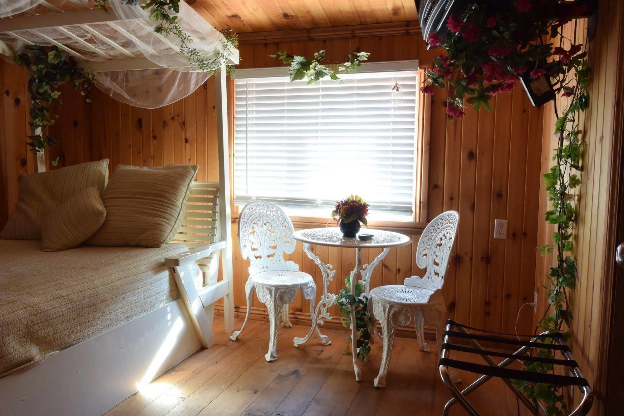 Auberge Papillon Lune Richmond Buitenkant foto